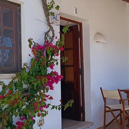 Cozy & Traditional Country House In Albufeira Feriehus